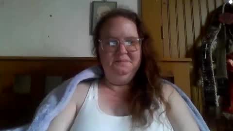 Snapshot of queen2118694 chatting on 2, 3, 2026 naughty Queen online show from 2, 3, 2026