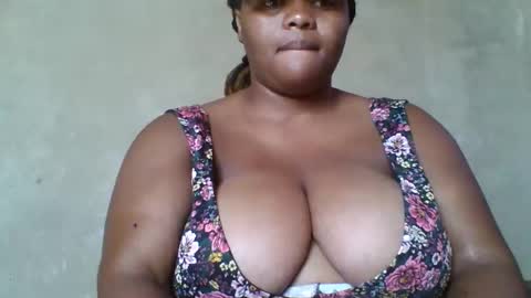 queen2302 online show from 10, 3, 2026