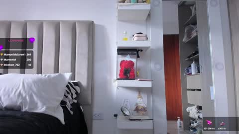 Snapshot of queen_antonella_oficial chatting on 25, 1, 2025 QUEEN ANTONELLA online show from 25, 1, 2025