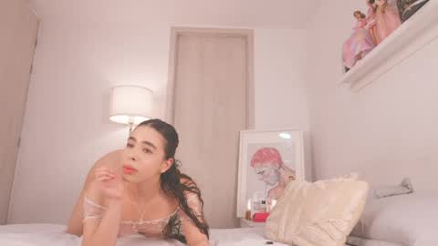 Sofia online show from 6, 4, 2026