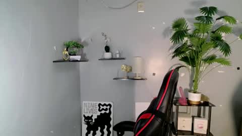 queen_danaya online show from 9, 6, 2026