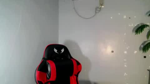 queen_danaya online show from 12, 6, 2026