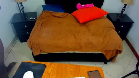 Snapshot of queen_ebony_69 chatting on 15, 12, 2024 Queen online show from 15, 12, 2024