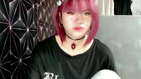 Snapshot of queen_elicktra chatting on 15, 6, 2026 JOY online show from 15, 6, 2026