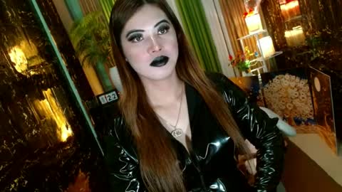 Snapshot of queen_kendalx19 chatting on 22, 6, 2026 Kendal online here from 6am-3pm philippine time online show from 22, 6, 2026