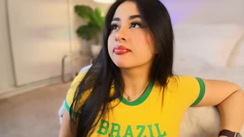 Snapshot of queen_liana chatting on 19, 2, 2026 Liana online show from 19, 2, 2026