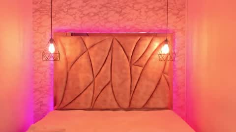   online show from 30, 1, 2025