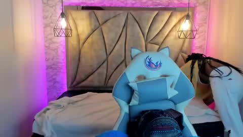   online show from 7, 3, 2025