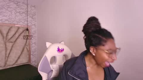   online show from 29, 11, 2025