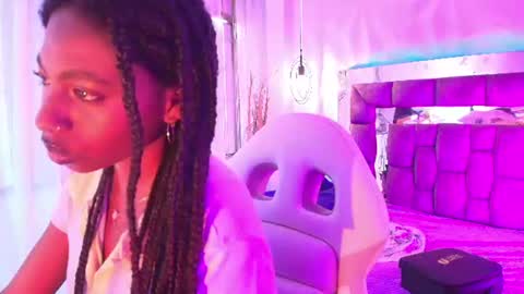 Snapshot of queen_perla_ chatting on 4, 7, 2026 online show from 4, 7, 2026
