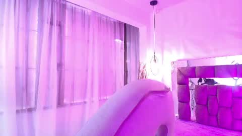 Snapshot of queen_perla_ chatting on 5, 7, 2026 online show from 5, 7, 2026