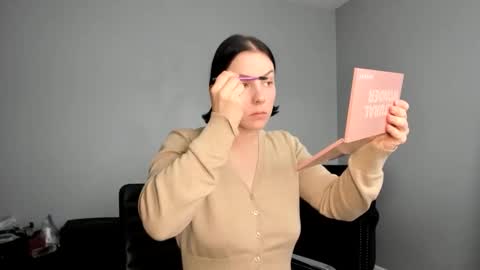 Queen Blaire online show from 3, 12, 2025