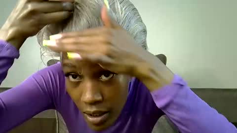 queenbeka online show from 28, 4, 2026