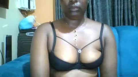 queenbella780 online show from 15, 5, 2026