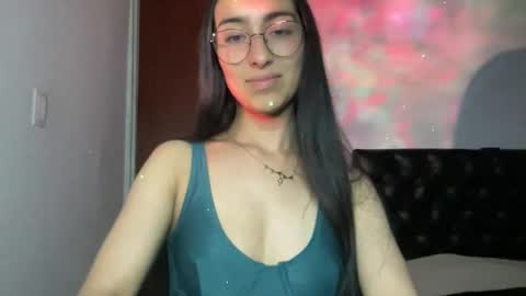 Snapshot of queenbyte_18 chatting on 5, 5, 2026 queenbyte_18 online show from 5, 5, 2026