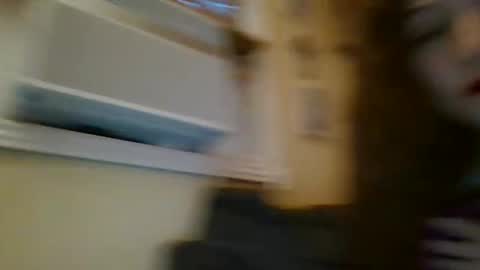 Snapshot of queencrimsonlvx chatting on 16, 4, 2026 queencrimsonlvx online show from 16, 4, 2026