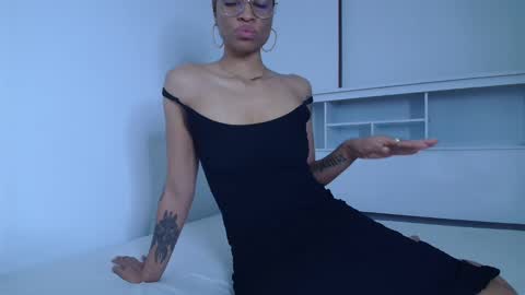 Sweet Goddess online show from 20, 1, 2025