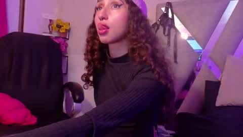 QUEENJEENN online show from 29, 7, 2026