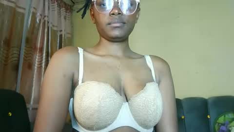 queenmerliz331240 online show from 13, 10, 2025