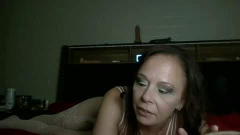 Snapshot of queenofmen33 chatting on 13, 6, 2026 queenofmen33 online show from 13, 6, 2026