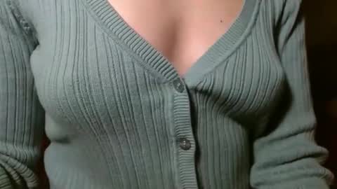 queenoftenderness online show from 28, 3, 2026