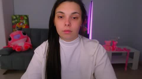 Snapshot of queenofthesense chatting on 19, 10, 2025 Patricia online show from 19, 10, 2025