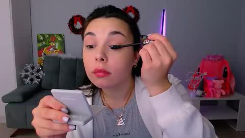 Snapshot of queenofthesense chatting on 19, 11, 2025 Patricia online show from 19, 11, 2025
