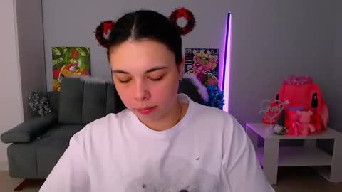 Snapshot of queenofthesense chatting on 21, 11, 2025 Patricia online show from 21, 11, 2025