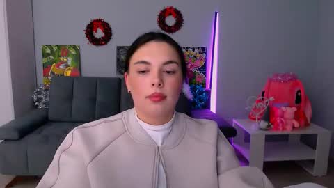 Snapshot of queenofthesense chatting on 29, 11, 2025 Patricia online show from 29, 11, 2025