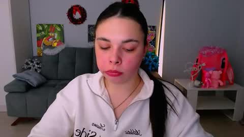 Snapshot of queenofthesense chatting on 7, 1, 2026 Patricia online show from 7, 1, 2026