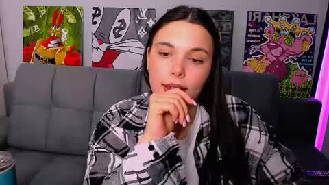 Snapshot of queenofthesense chatting on 5, 3, 2026 Patricia online show from 5, 3, 2026