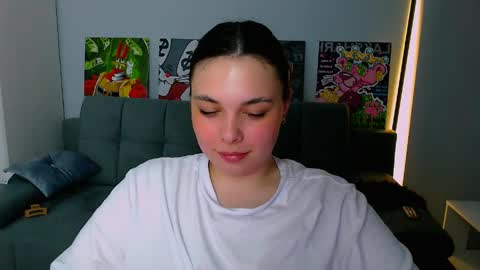 Snapshot of queenofthesense chatting on 1, 4, 2026 Patricia online show from 1, 4, 2026