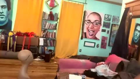 Snapshot of queensquirtntwerk chatting on 18, 2, 2026 Queen Hilarity online show from 18, 2, 2026