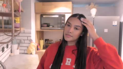 Snapshot of queenv66 chatting on 4, 1, 2025 Val  -  online show from 4, 1, 2025