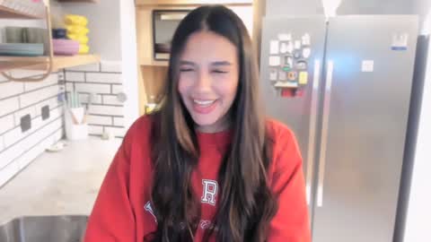 Snapshot of queenv66 chatting on 2, 2, 2025 Val  -  online show from 2, 2, 2025