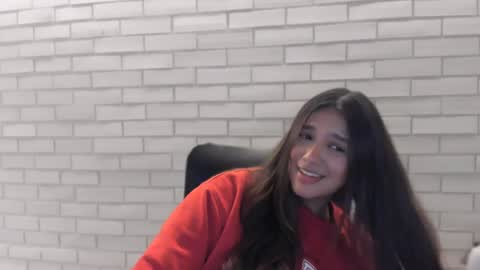 Snapshot of queenv66 chatting on 2, 2, 2025 Val  -  online show from 2, 2, 2025