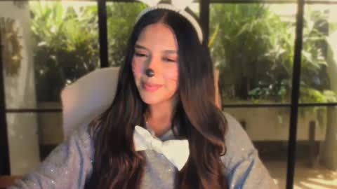 Snapshot of queenv66 chatting on 1, 11, 2025 Val  -  online show from 1, 11, 2025