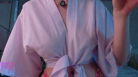 Teri  My favorite vibes 77 101 222 666 online show from 17, 11, 2025