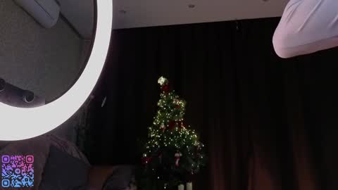 Teri  My favorite vibes 77 101 222 666 online show from 8, 1, 2026