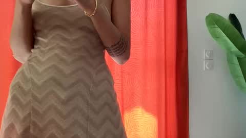 Quinnyelena online show from 7, 5, 2026