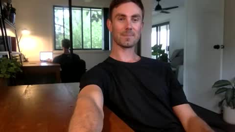 Snapshot of r3ve_ chatting on 2, 2, 2026 T online show from 2, 2, 2026