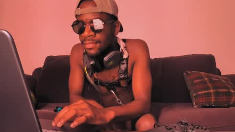 Snapshot of r4ybie5 chatting on 30, 5, 2026 SableSub online show from 30, 5, 2026