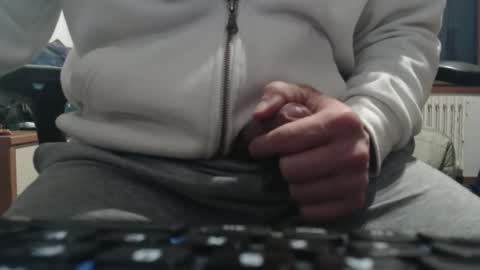 Raccoon68 online show from 11, 2, 2026