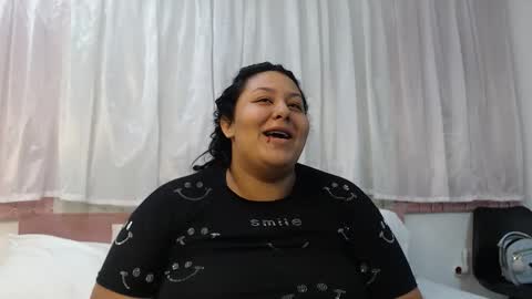 Snapshot of racheel_moore chatting on 10, 9, 2025 rachel online show from 10, 9, 2025