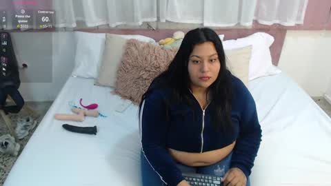 Snapshot of racheel_moore chatting on 19, 9, 2025 rachel online show from 19, 9, 2025