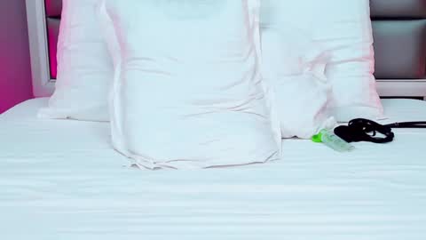 rachel_quinn_ online show from 10, 3, 2025