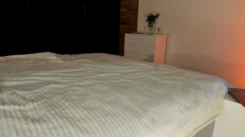 Sherryl online show from 4, 4, 2026