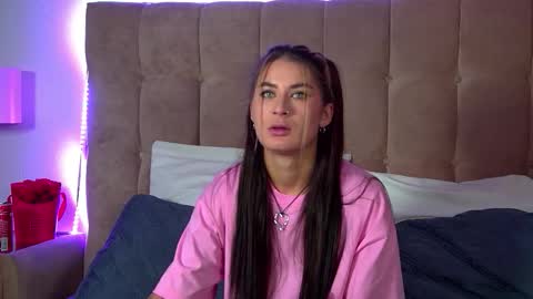 RachellSimpson online show from 10, 10, 2025