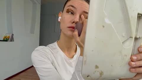 Snapshot of rachelpoisso chatting on 19, 10, 2025 Rachel online show from 19, 10, 2025