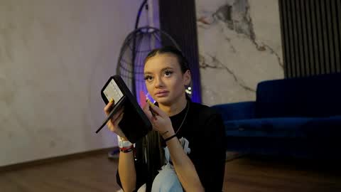 Ann online show from 17, 4, 2026